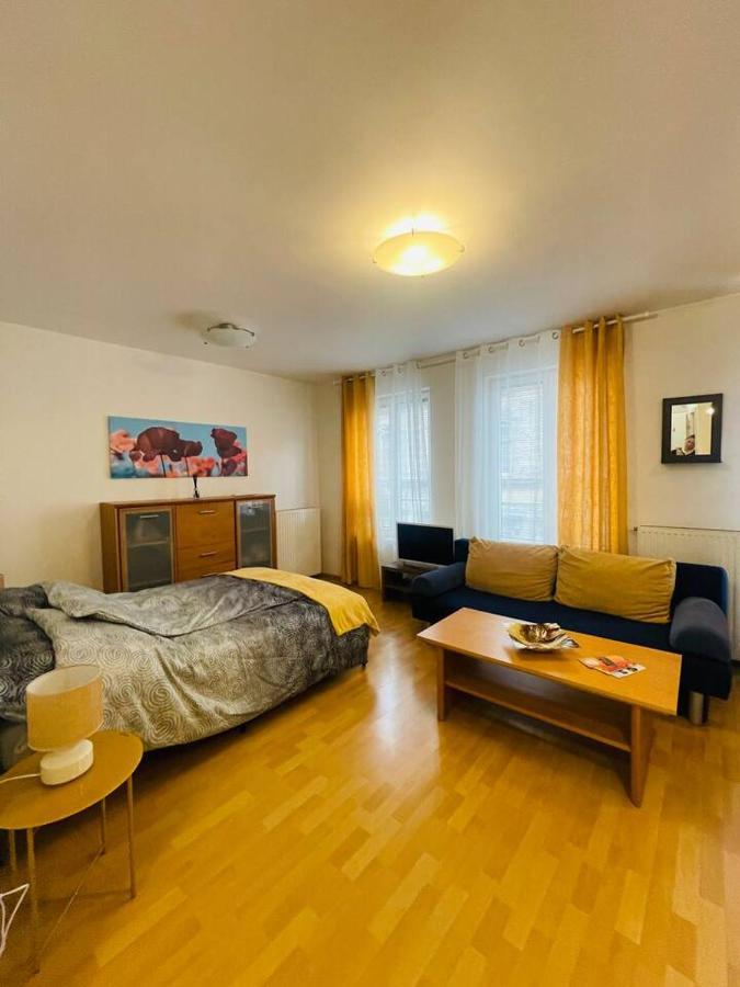 Central Studio Close To Andrassy Avenue For 4 Persons Budapest Exterior foto